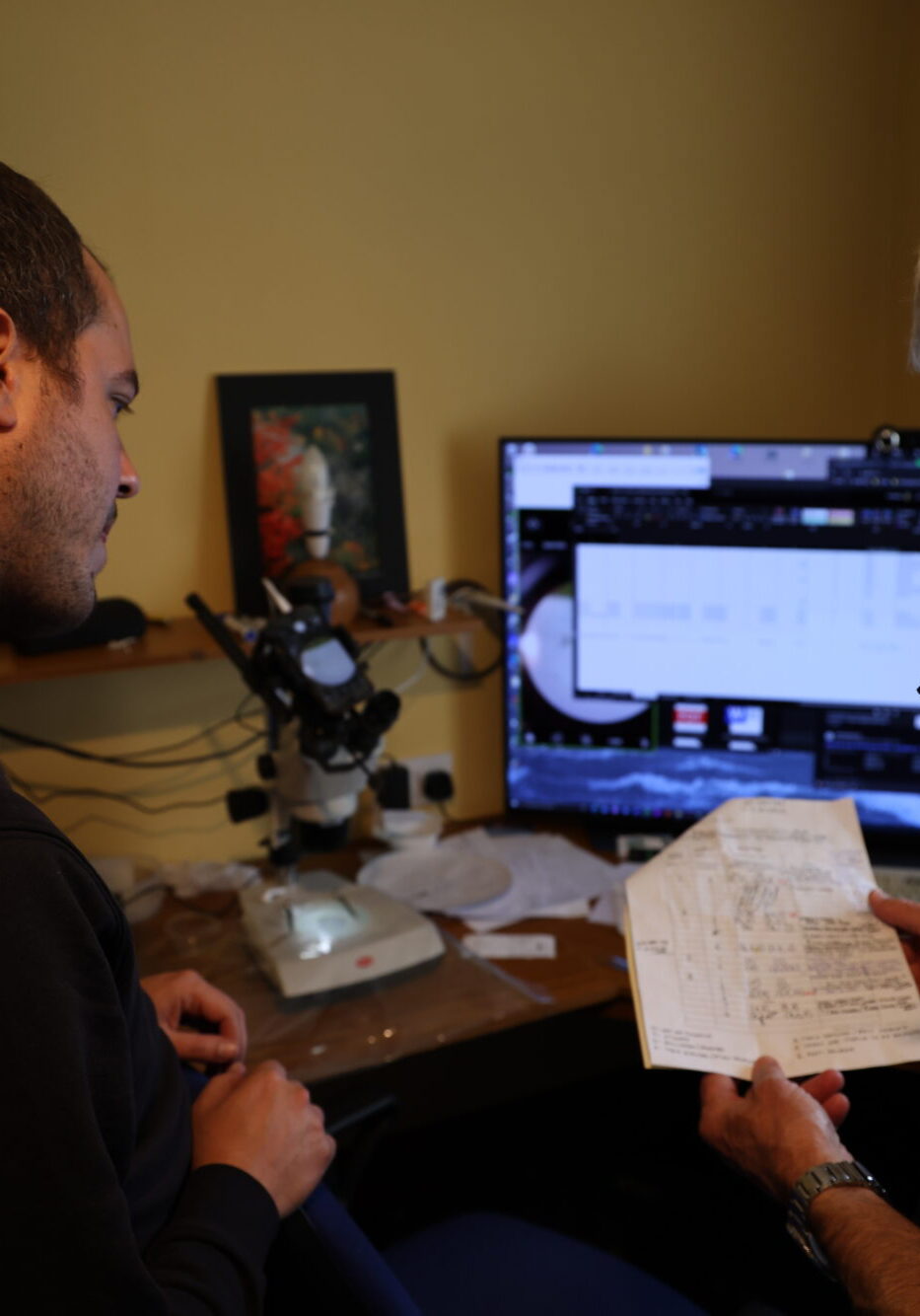Juan Lugilde & Ed Sheldo (Coastwatch and Fenit Conservation Group volunteer) working with seagrass seeds